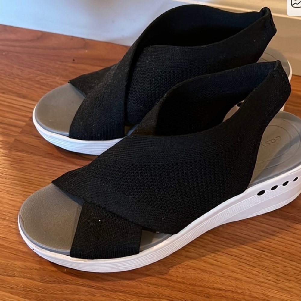Easy Spirit Black and Gray Women's Wedges